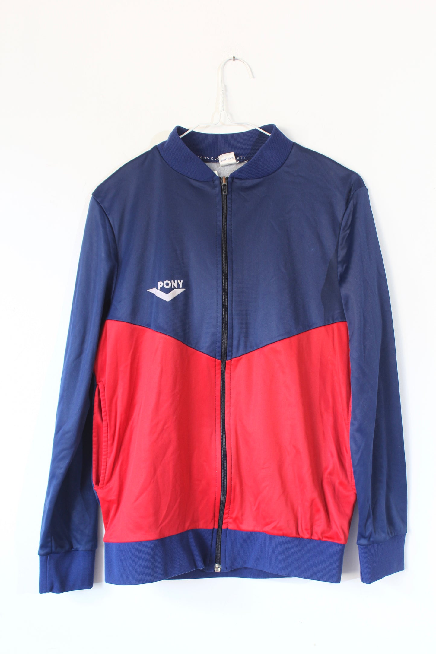 Veste de sport vintage rouge et bleu Pony France la friperie vintage 25