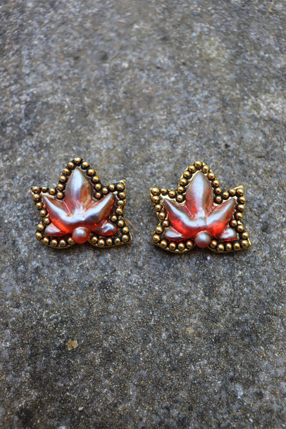 Clips vintage TMB fleur rouge marbrée