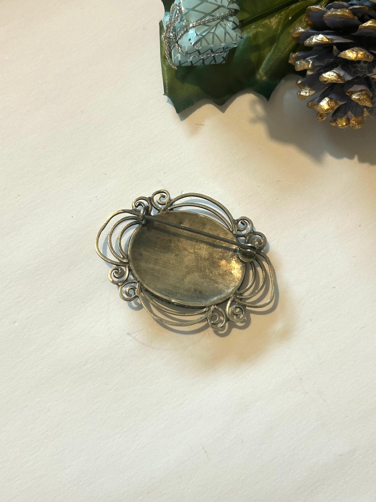 Broche vintage ethnique filigrane la friperie vintage 25