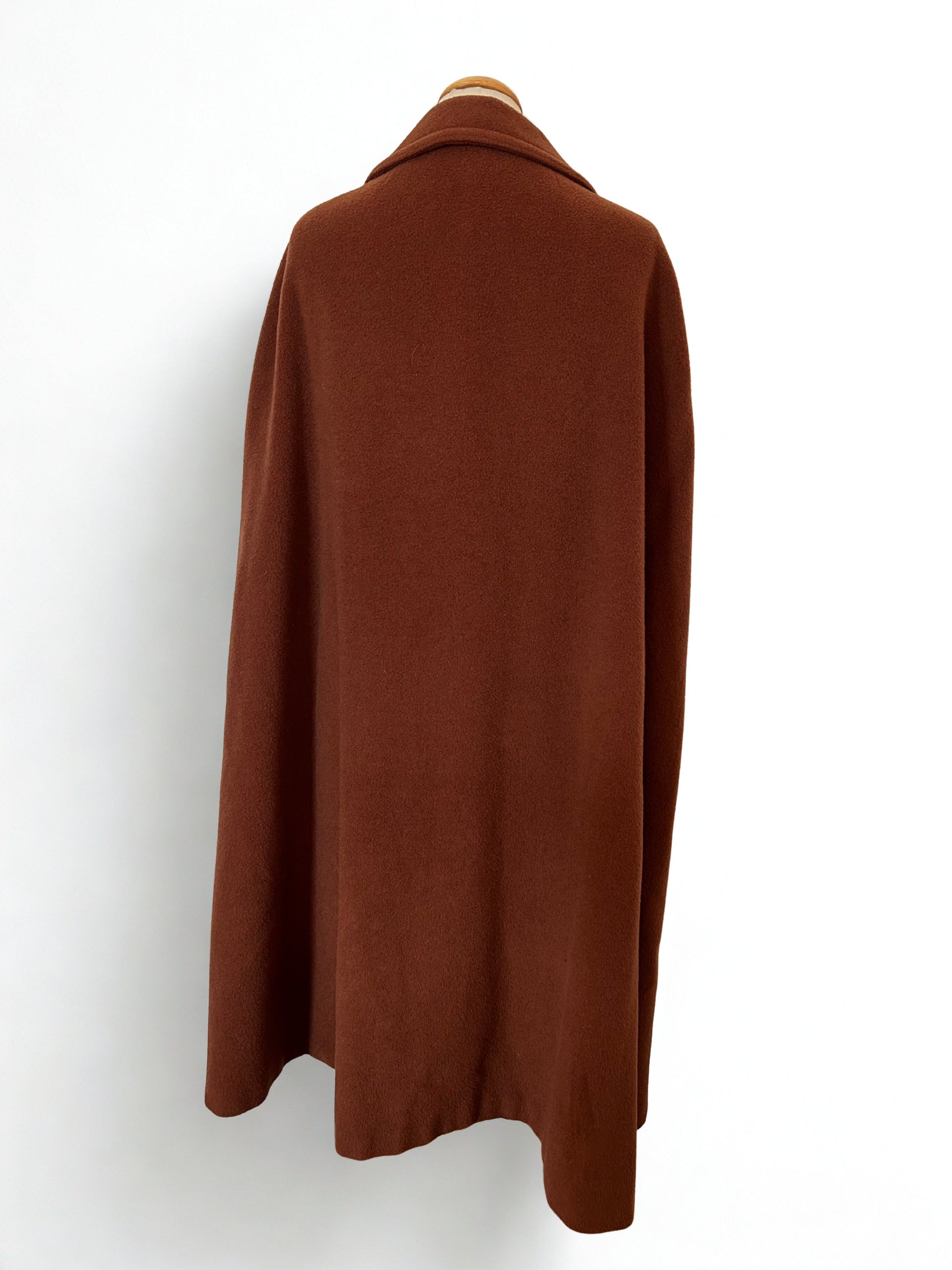 Cape manteau années 70 pure laine la friperie vintage 25