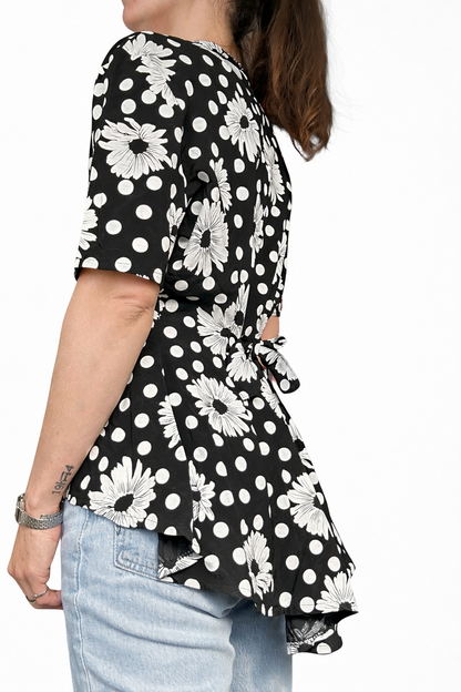 Blouse vintage pour symétrique noire à pois blanc