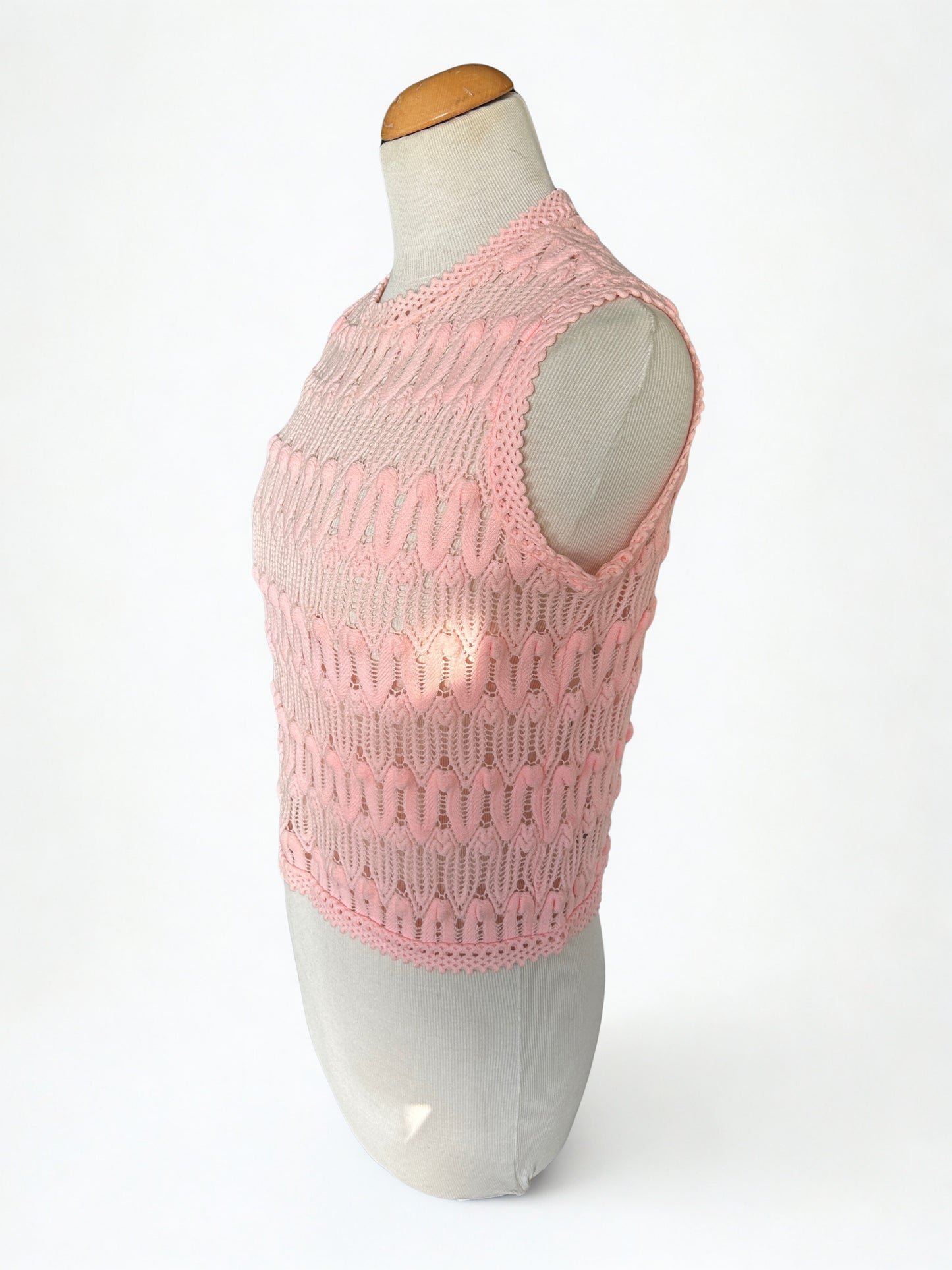 Top vintage en mailles ajourées rose