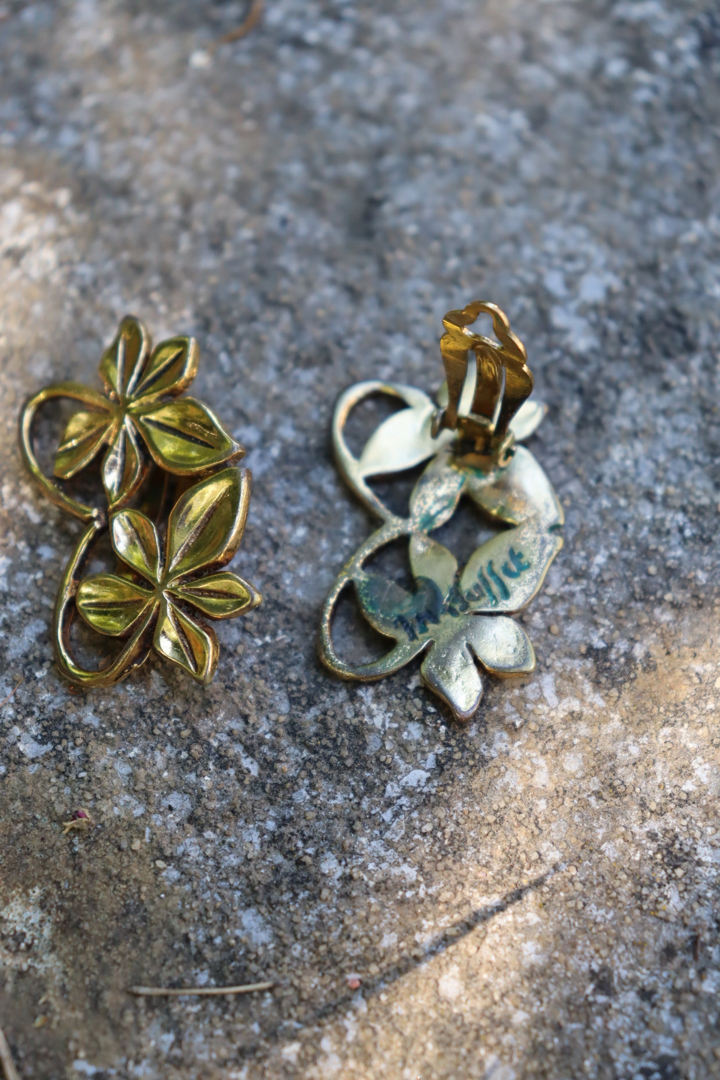 Boucles d’oreilles vintage clip M.Buffet