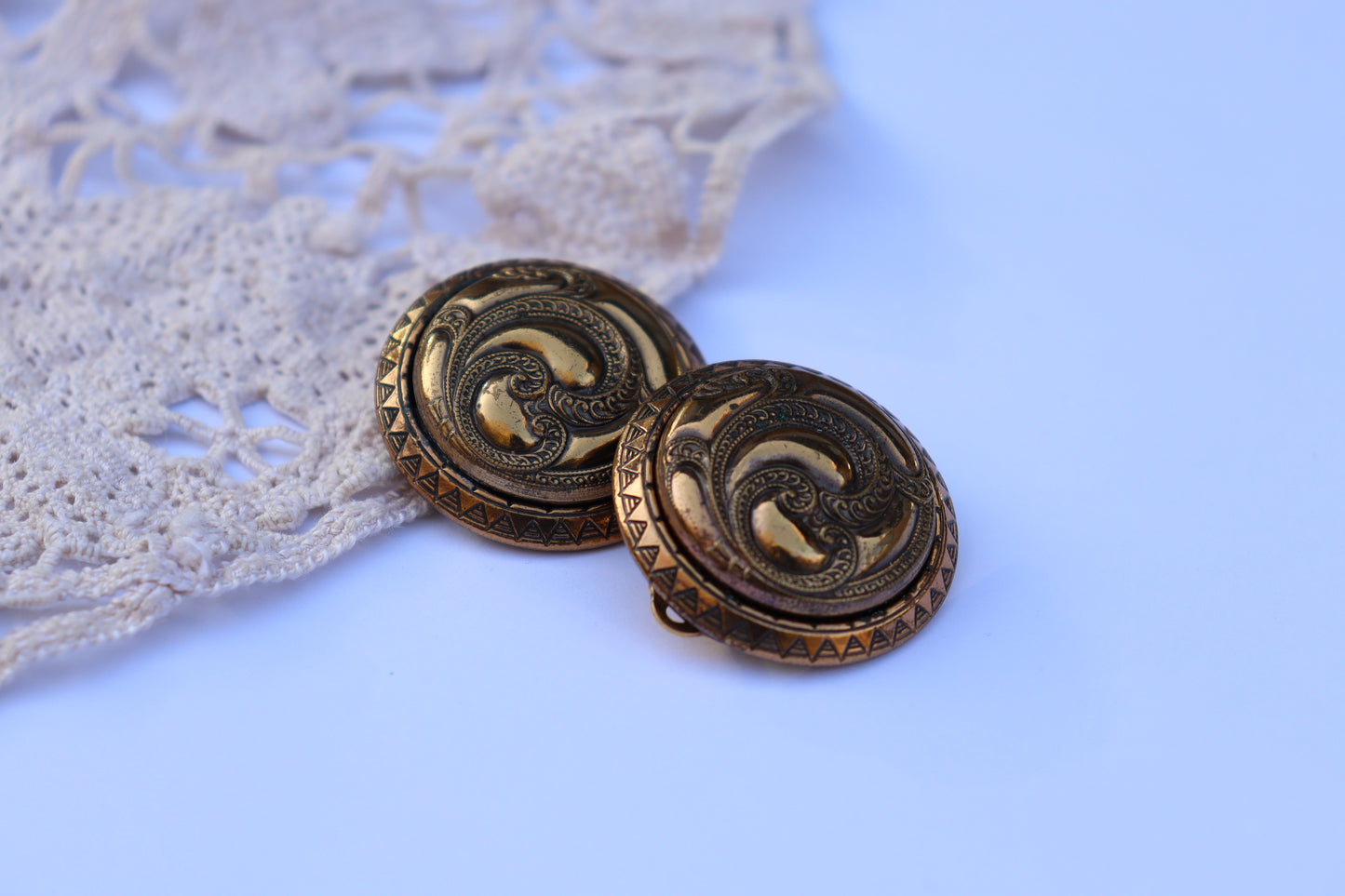 Boucles d'oreilles clips vintage Ermani Bulati la friperie vintage 25