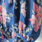Robe vintage années 80 bleue à fleurs rose manches 3/4