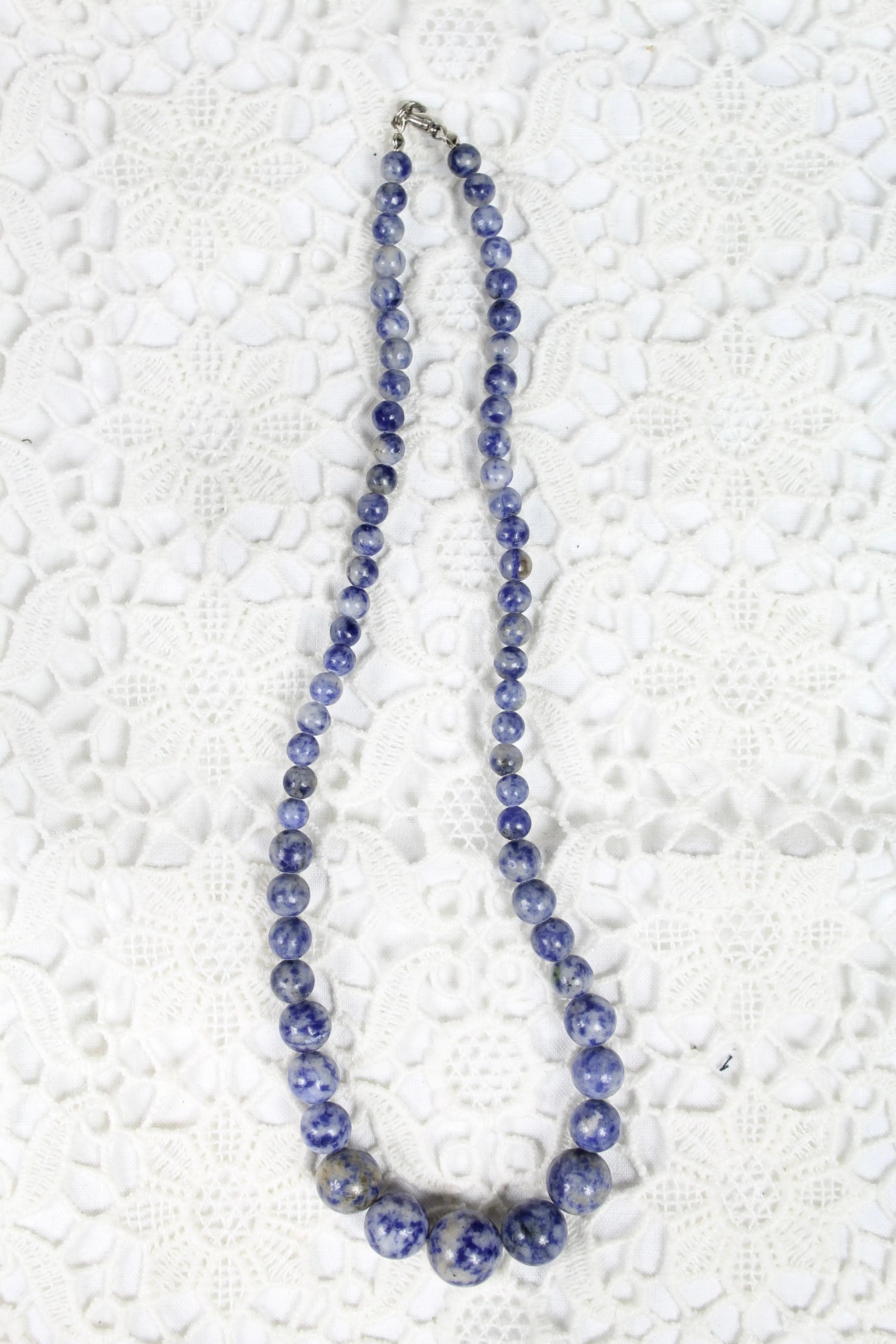 Collier en perles Sodalite semi-précieuse - la friperie vintage 25