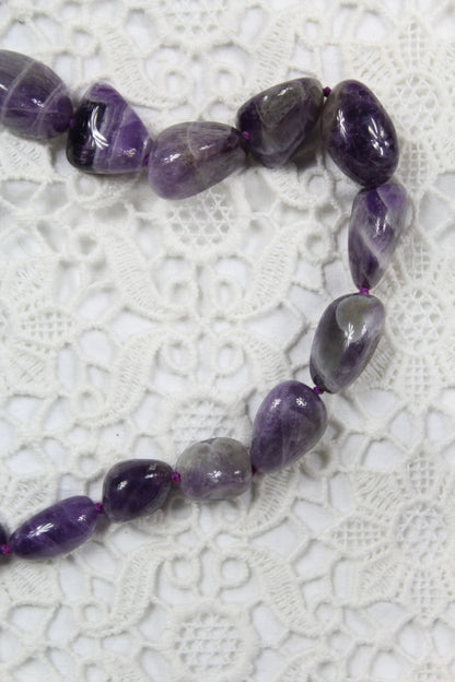 Collier pierres naturelles améthyste violette seconde-main fermoir argenté - la friperie vintage 25