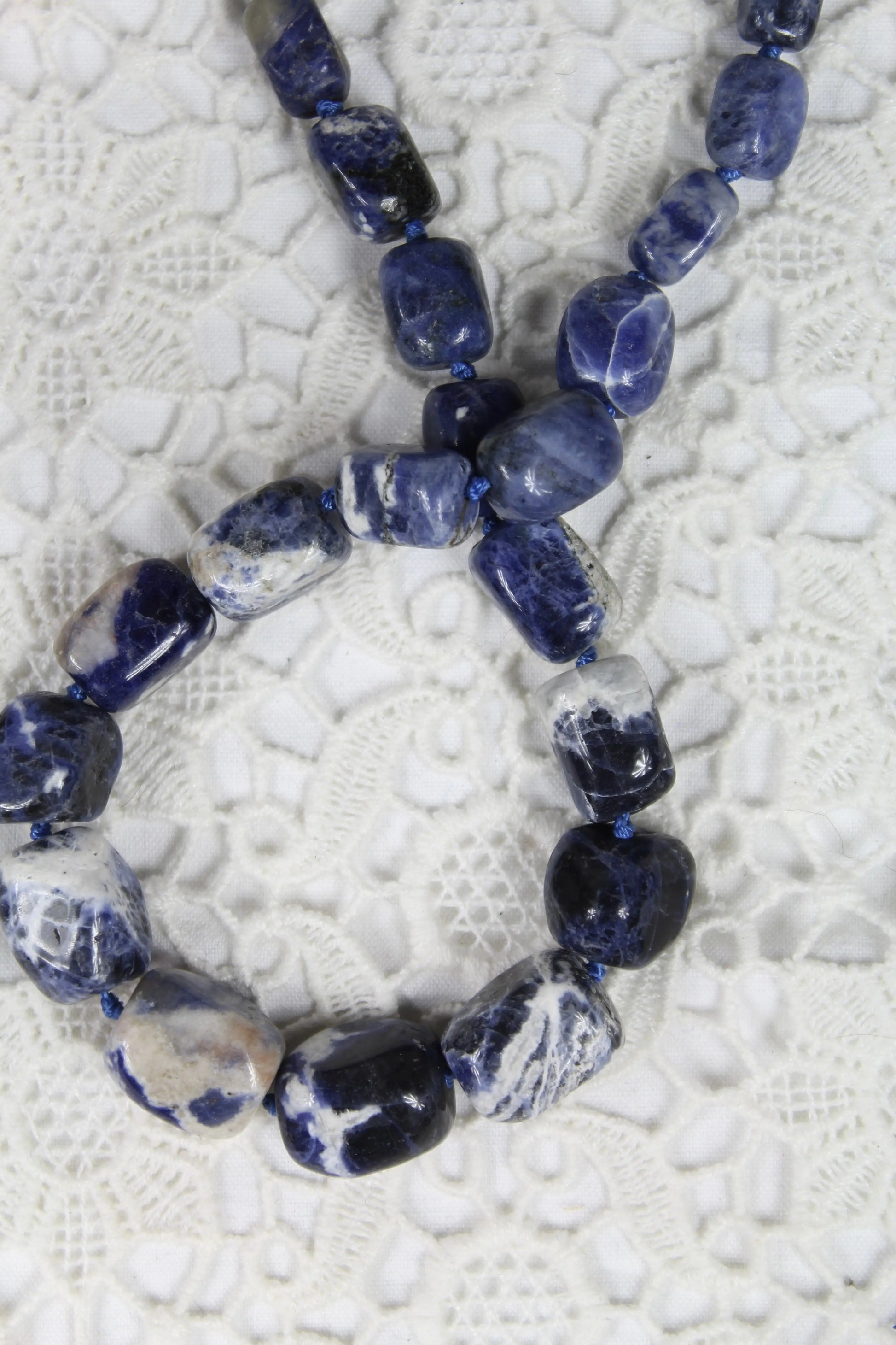 Collier pierre semi-précieuse Sodalite seconde-main - la friperie vintage 25