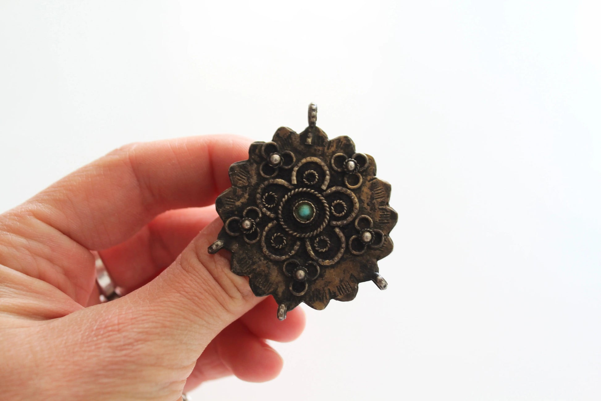 Broche ancienne berbère ethnique turquoise la friperie vintage 25