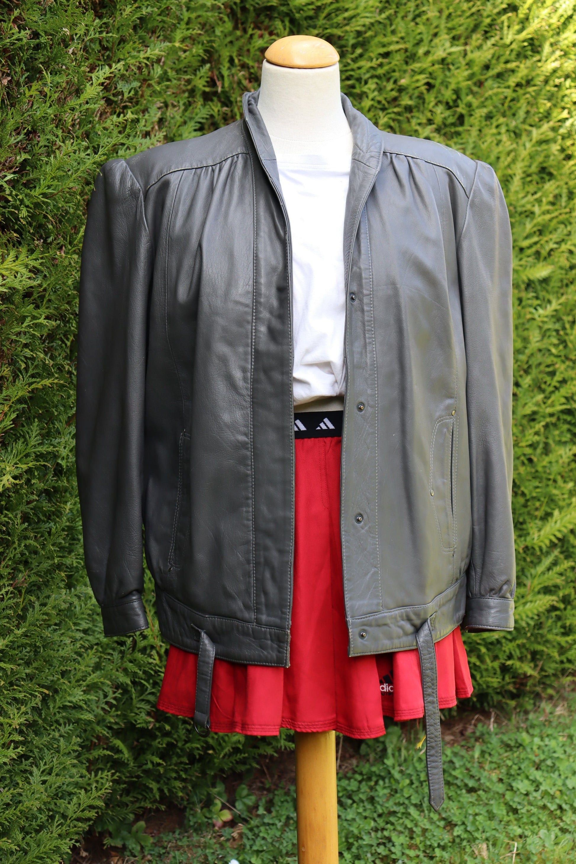 Veste en cuir gris vintage oversize la friperie vintage 25
