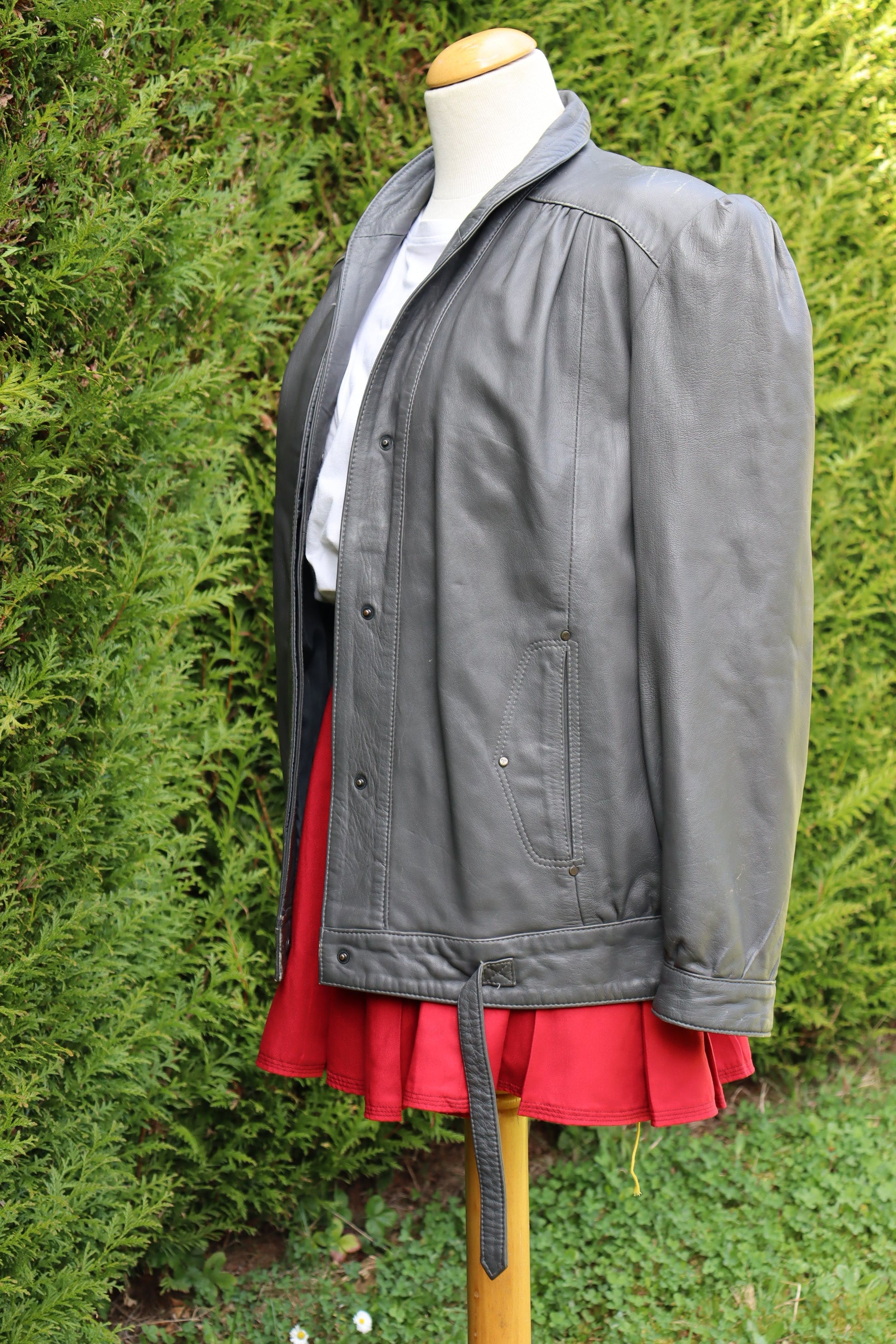 Veste en cuir gris vintage oversize la friperie vintage 25