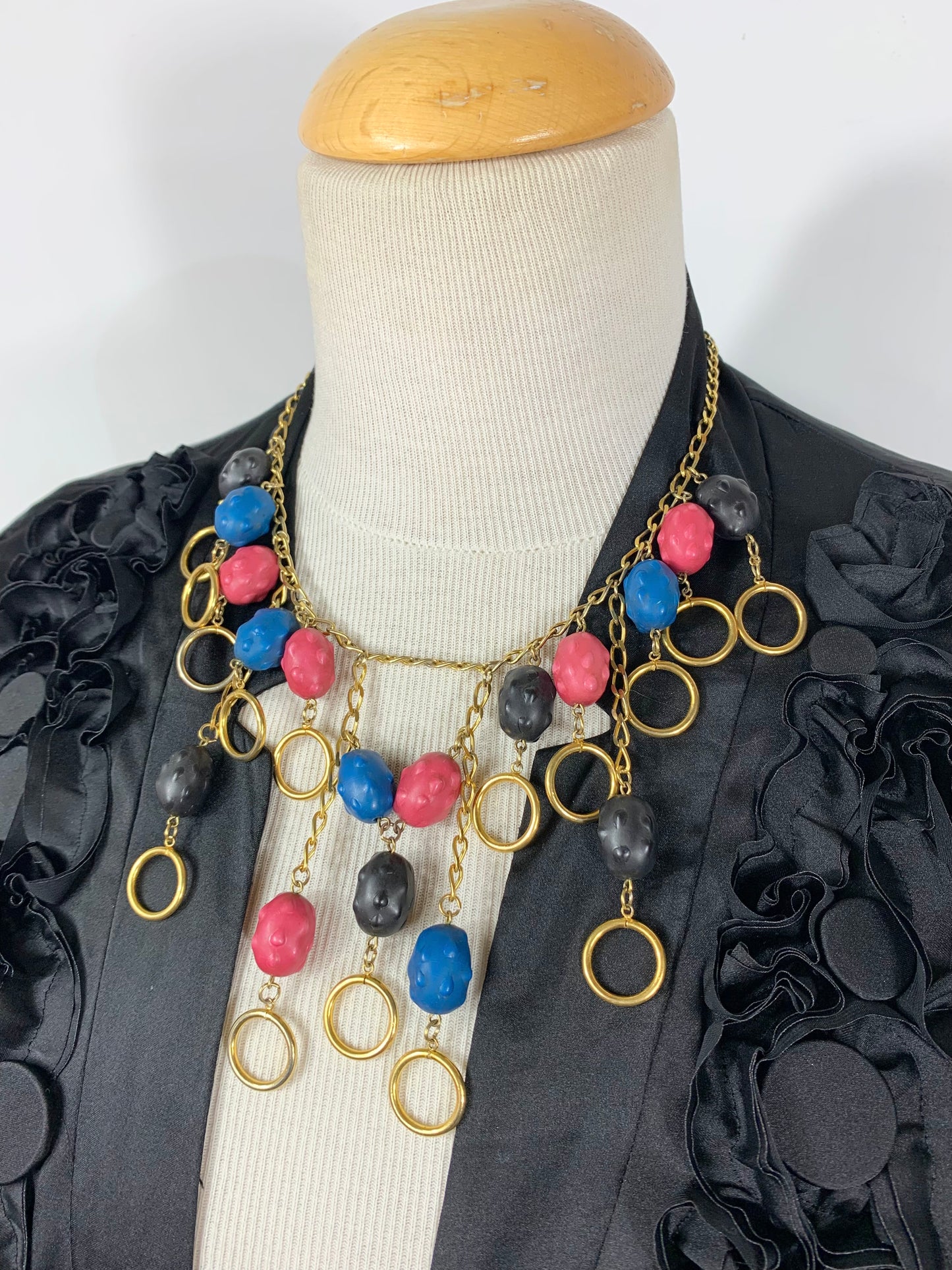 Collier vintage Wilma Spagli Italie perles bleu rose noir et chaine dorées