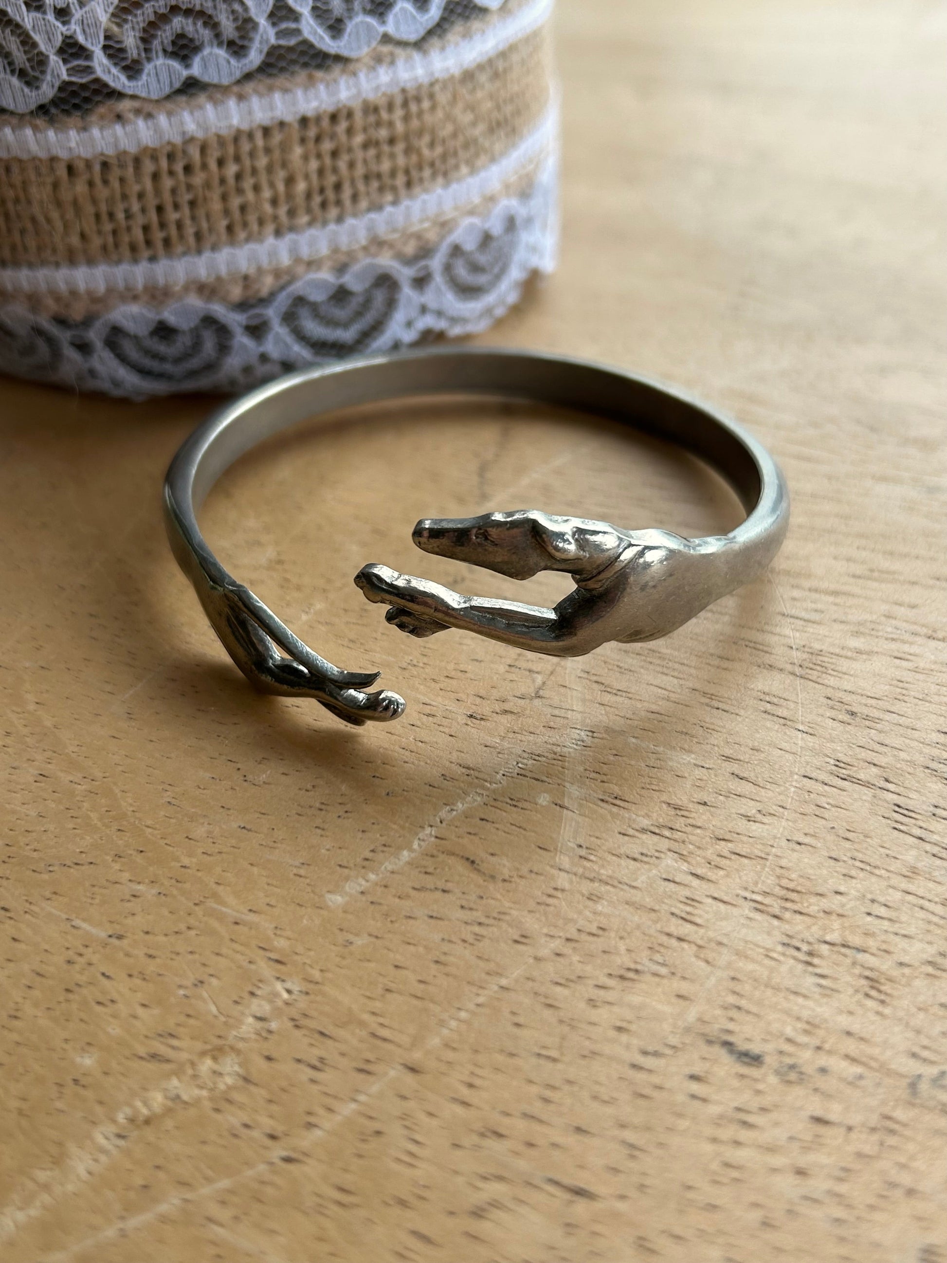 Bracelet chien levrier jonc métal argenté la friperie vintage 25