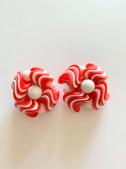 Clips vintage fleur plastique rouge et blanc années 70 la friperie vintage 25