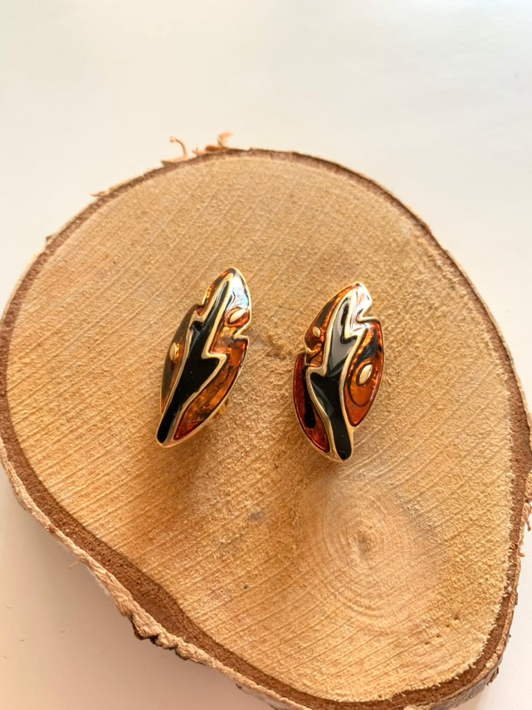 Boucles d'oreilles clips vintage feuilles noir orange émaillées la friperie vintage 25