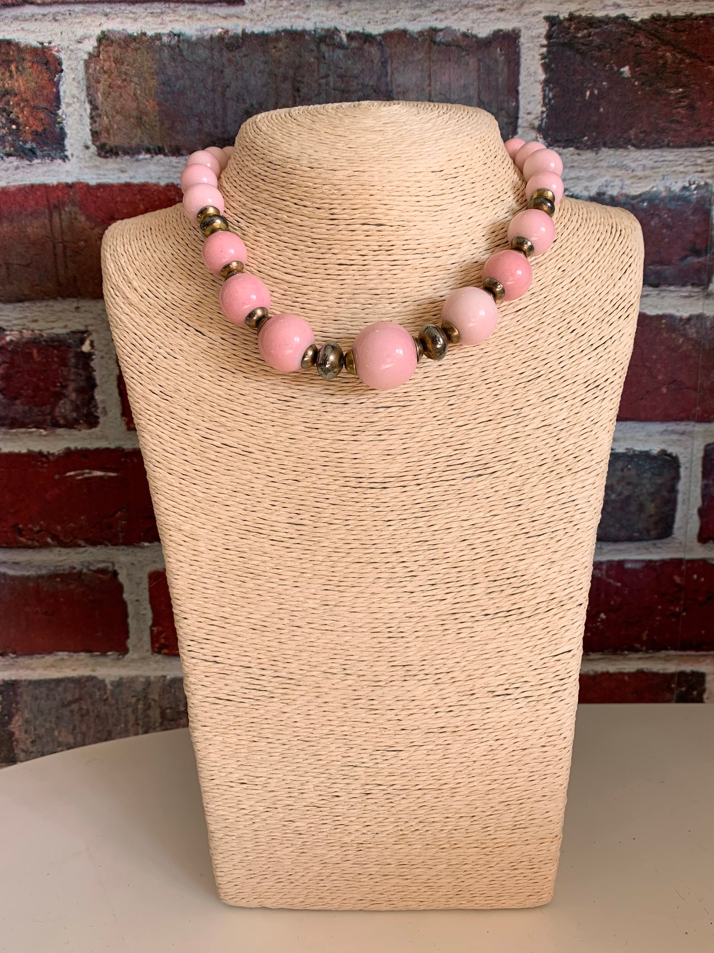 Collier vintage perles en verre rose pastel
