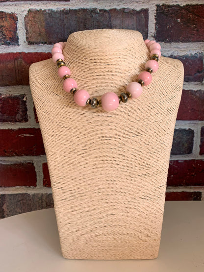 Collier vintage perles en verre rose pastel la friperie vintage 25