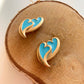 Boucles d'oreilles clips vintage coeurs dorés émaillés bleu turquoise