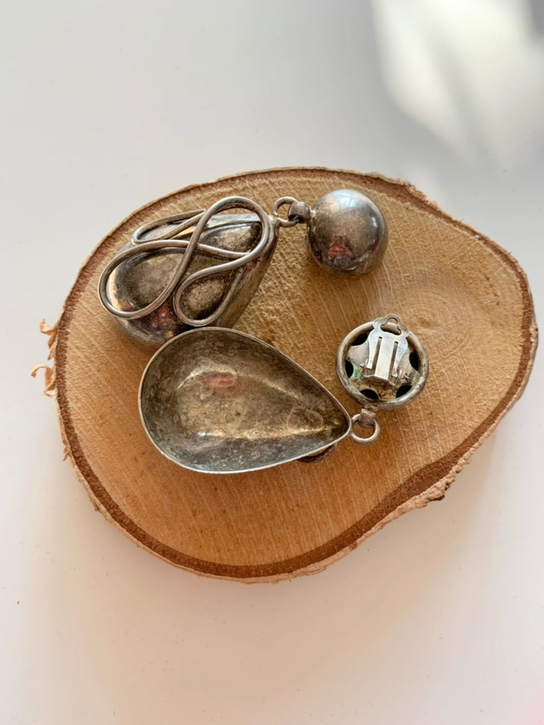 Boucles d'oreilles clips vintage pendantes goutte argenté