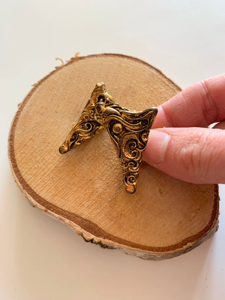Boucles d'oreilles vintage clips triangle à motifs effet ancien la friperie vintage 25