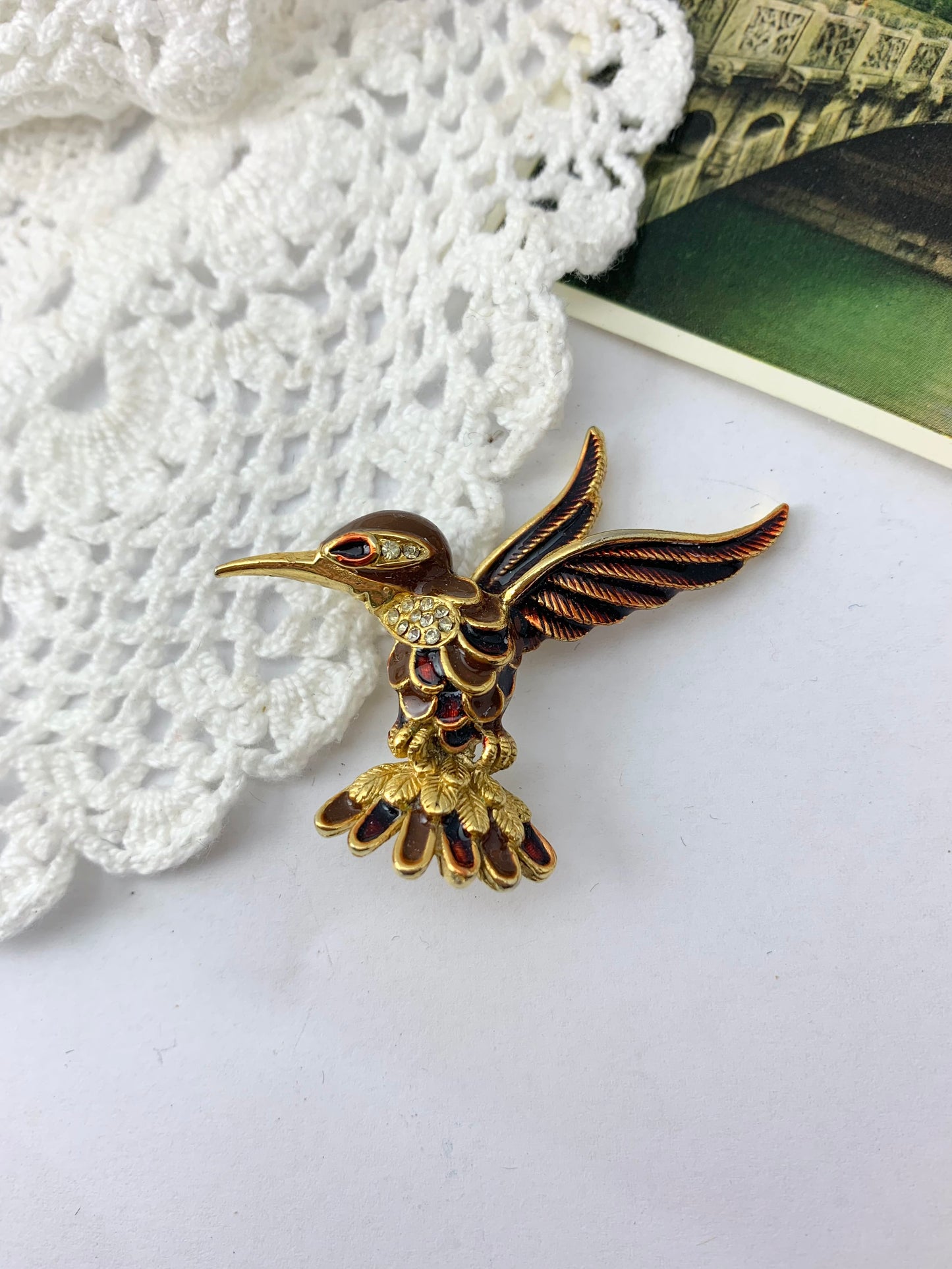 Broche colibri émaillé marron vintage