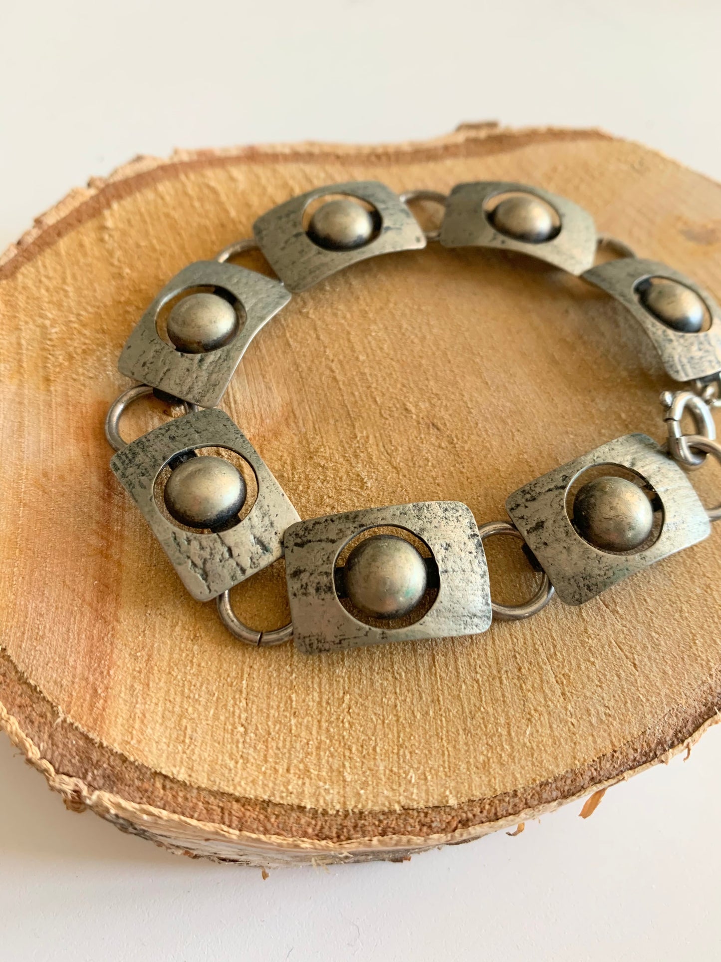 Bracelet argenté forme géométrique La friperie vintage