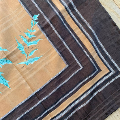 Foulard carré vintage en soie Marron et bleu La friperie vintage la friperie vintage 25