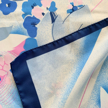 Foulard carré vintage à fleurs bleues La friperie vintage la friperie vintage 25